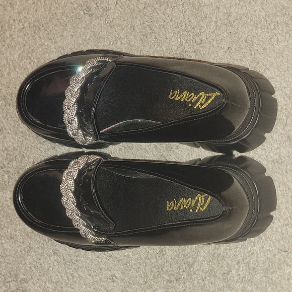 Black platform shoe with Rhinestone braid - Picture 4 of 5